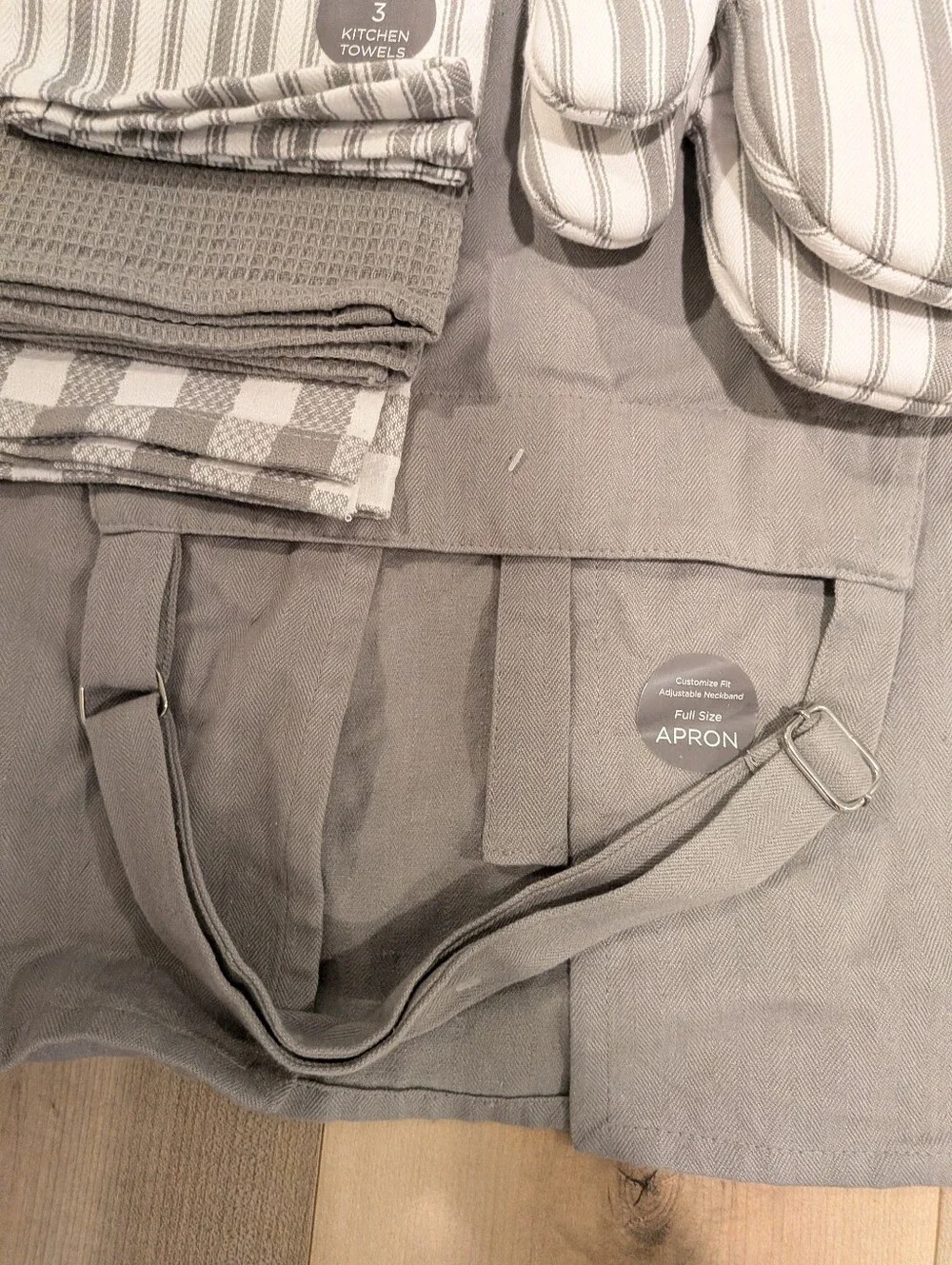 NWT Ava Kitchen Essential 6 Piece Set